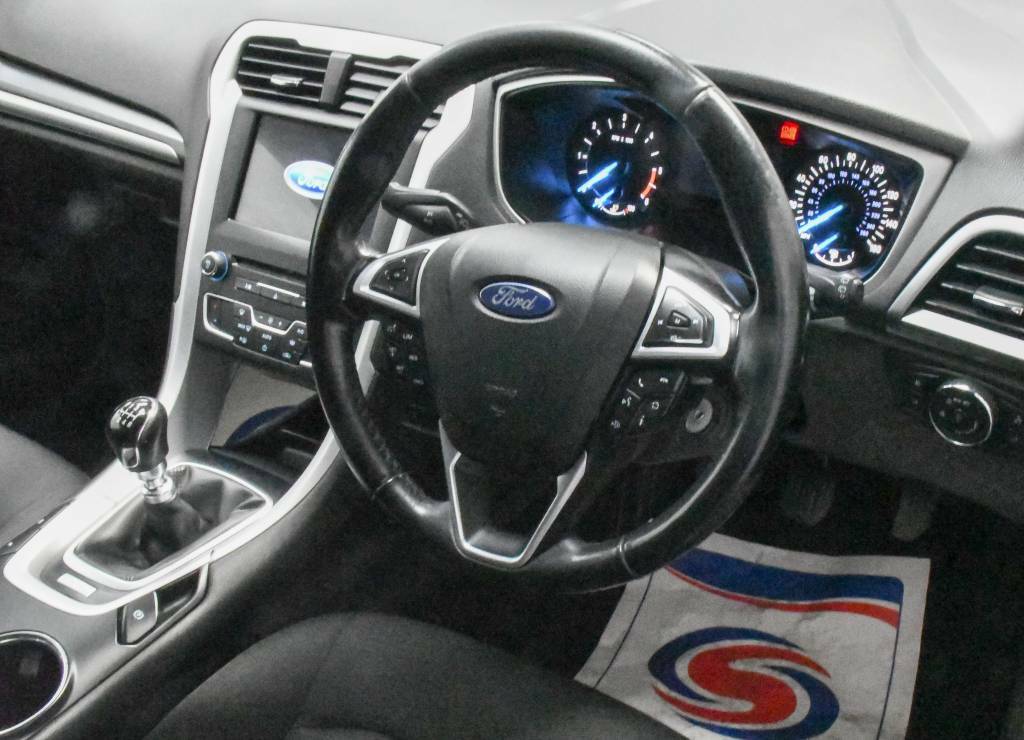 Ford Mondeo Hatchback 1.5 Tdci Econetic Zetec Grey #3