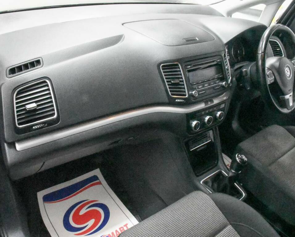 Volkswagen Sharan Estate 2.0 Black #4