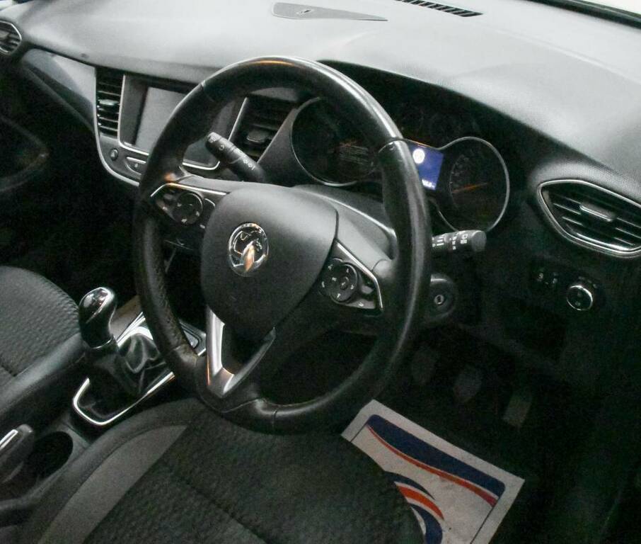 Vauxhall Crossland X Hatchback 1.2 83 Elite  Black #3