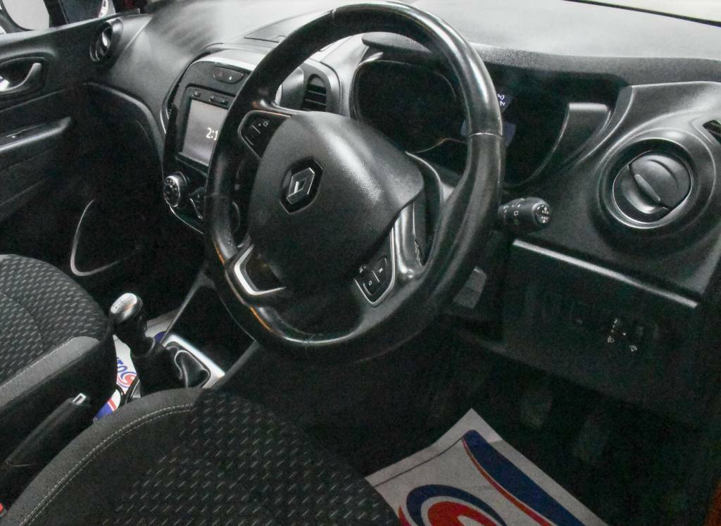 Renault Captur Hatchback 0.9 Tce 90 Dynamique S Nav Black #3