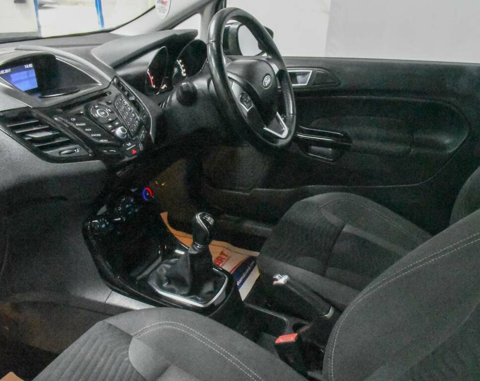 Ford Fiesta Hatchback 1.25 82 Zetec  Black #3