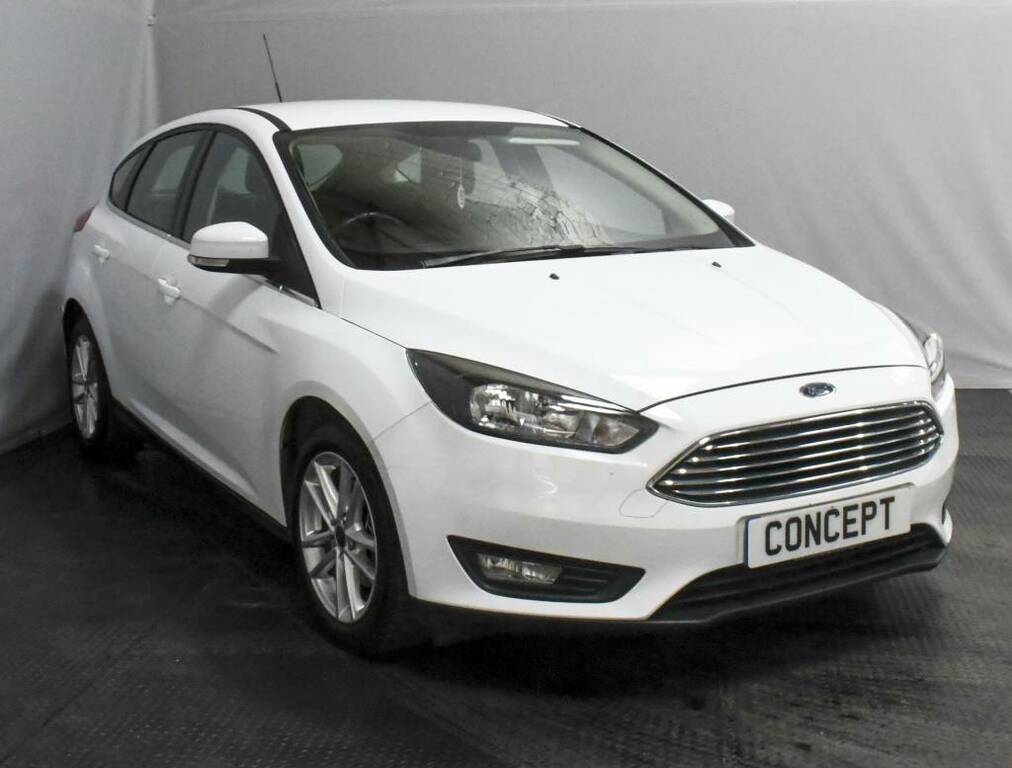 Ford Focus Hatchback 1.5 Tdci 120 Zetec White #2