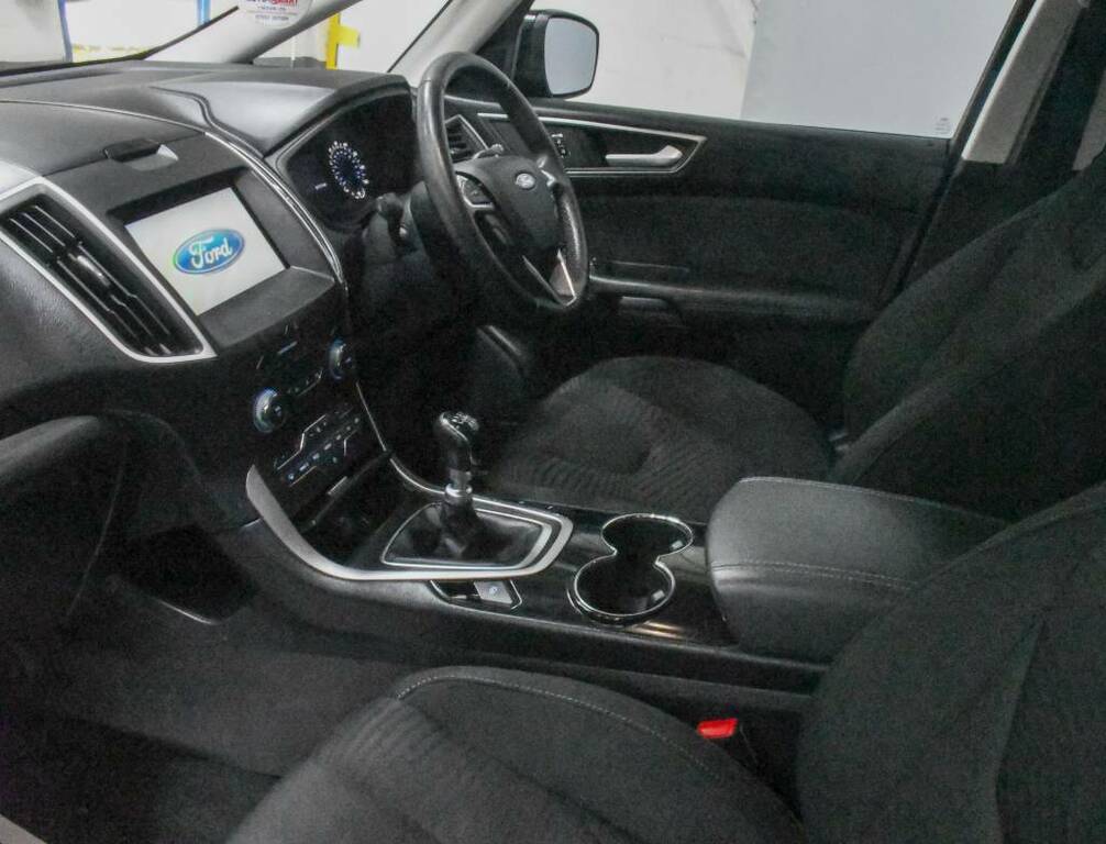 Ford S-Max Estate 2.0 Tdci 150 Zetec Black #4