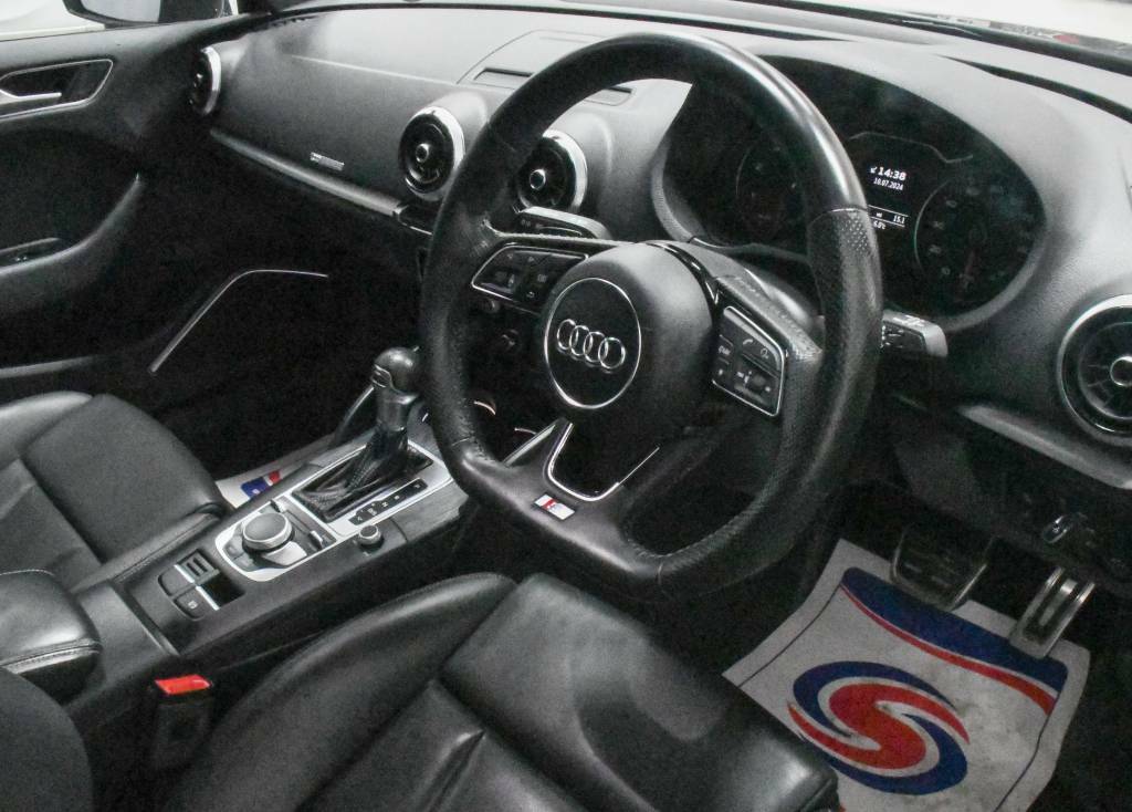 Audi A3 Hatchback Special Editi 2.0 Tdi Black Edition Blue #3