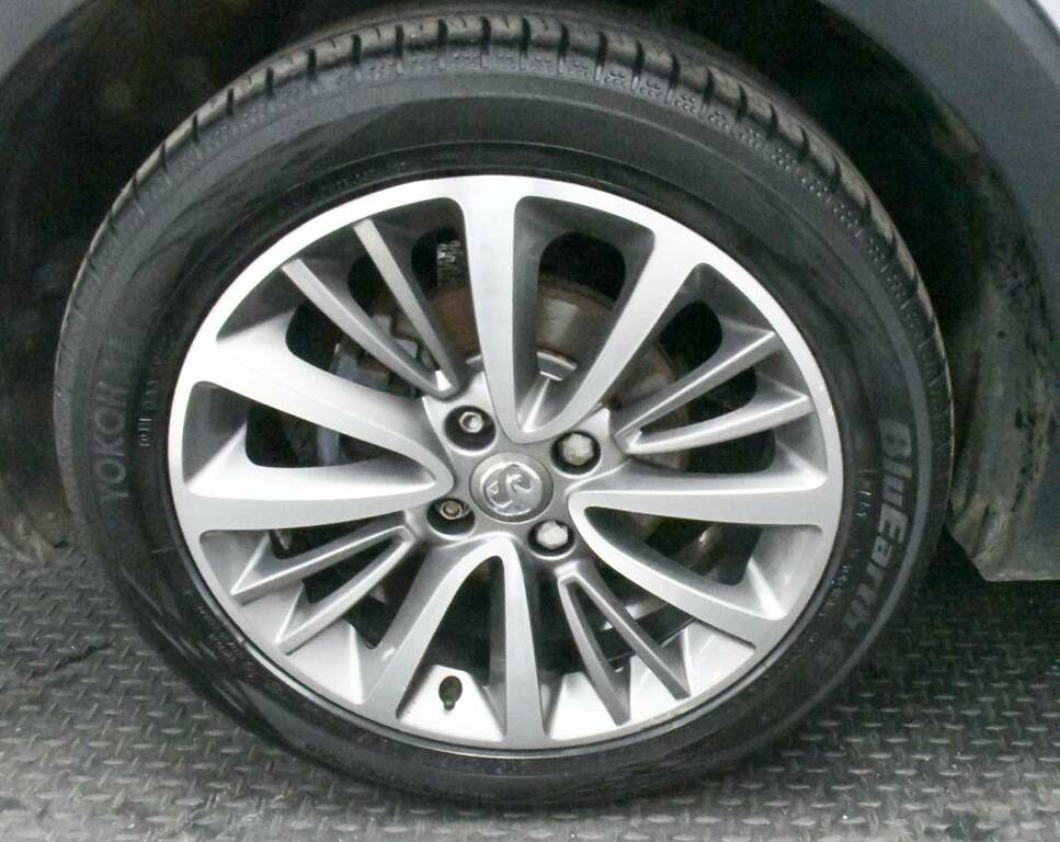 Vauxhall Crossland X Hatchback 1.2 83 Sri Nav  Grey #5