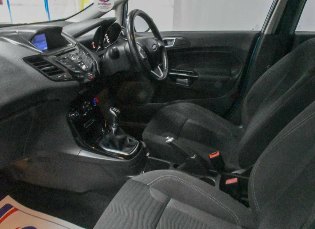 Ford Fiesta Hatchback 1.25 82 Zetec Blue #4