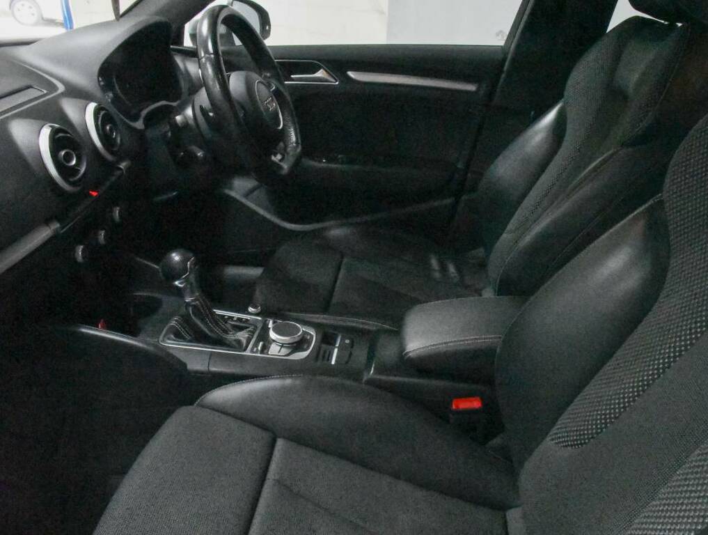 Audi A3 Sportback 1.4 Tfsi 125 S Line Silver #4