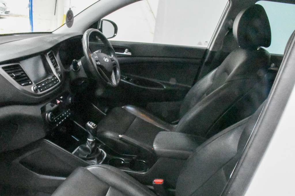 Hyundai Tucson Special Editions 1.6 Tgdi Sport Edition White #4
