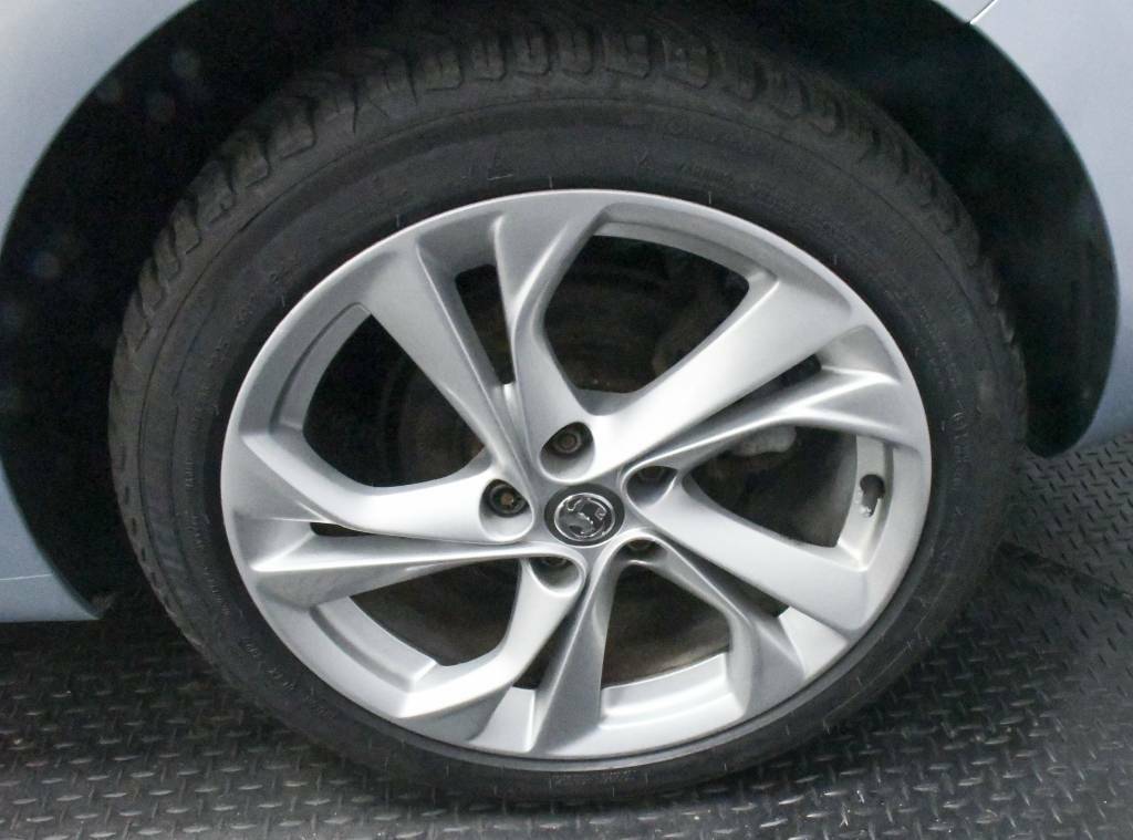 Vauxhall Astra Hatchback 1.4I 16V Sri Silver #5