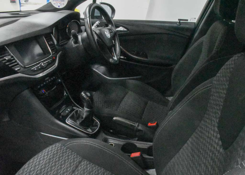 Vauxhall Astra Hatchback 1.4I 16V Sri Silver #4