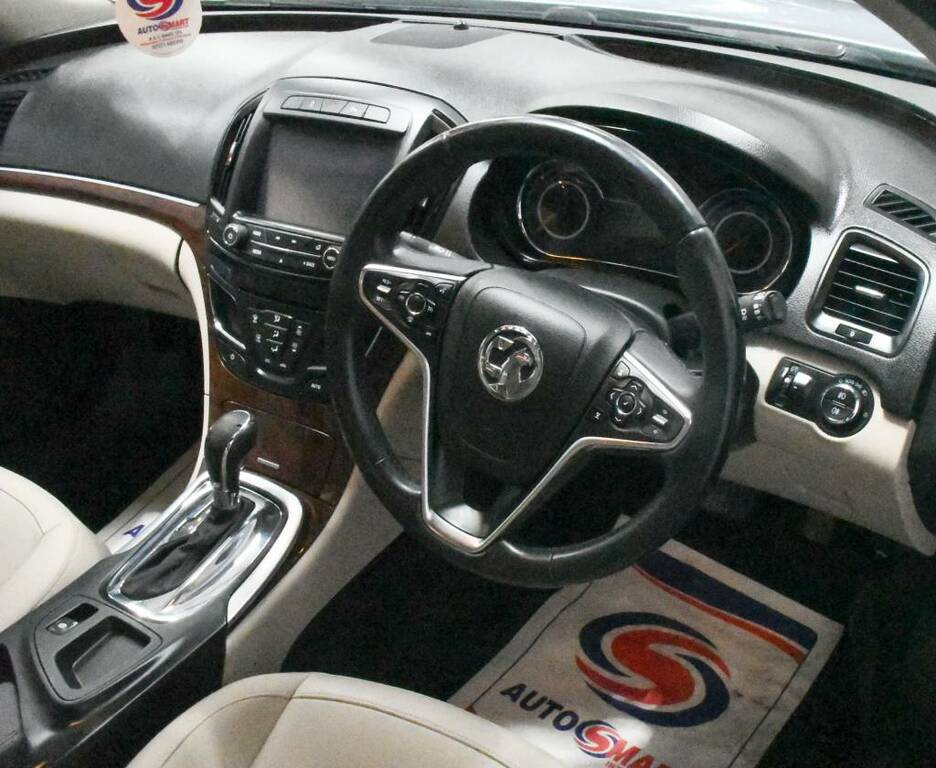 Vauxhall Insignia Hatchback 2.0 Cdti 170 Elite Nav Silver #3