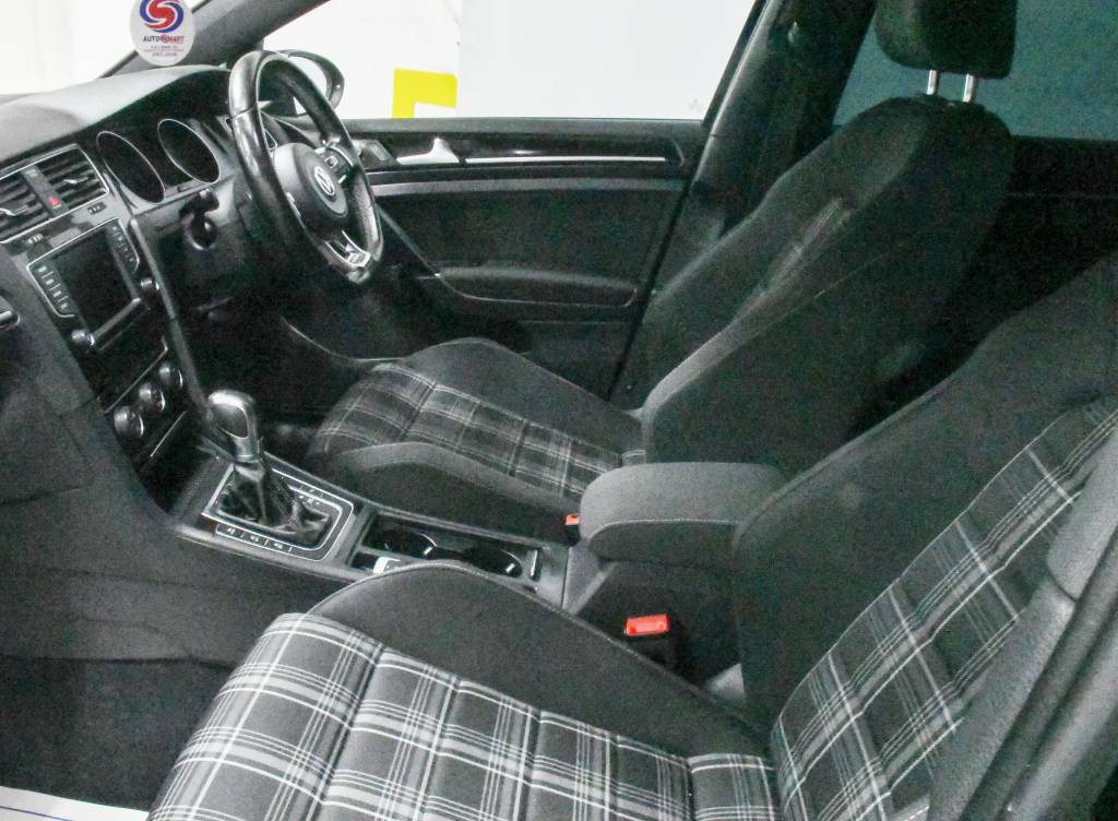 Volkswagen Golf Hatchback 2.0 Tdi Gtd Grey #4