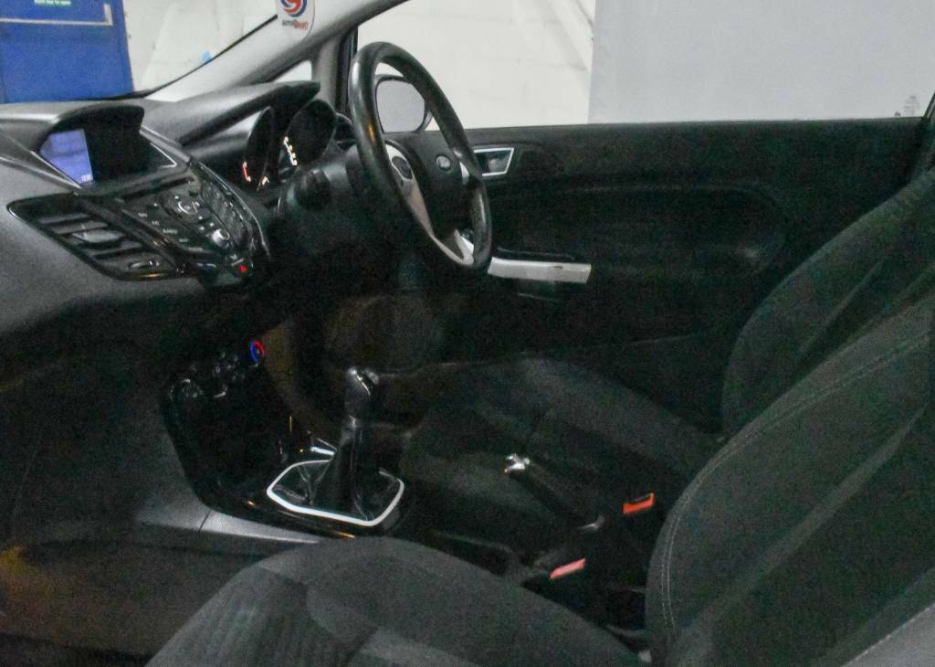 Ford Fiesta Hatchback Special E 1.25 82 Zetec Black  Black #3