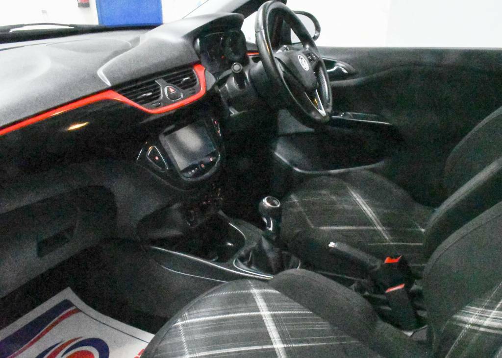 Vauxhall Corsa Hatchback Special Ed 1.2 Limited Edition Red #3