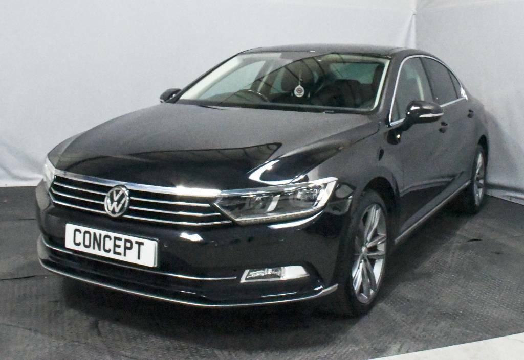 Volkswagen Passat Saloon 1.5 Tsi Evo 150 Gt Black