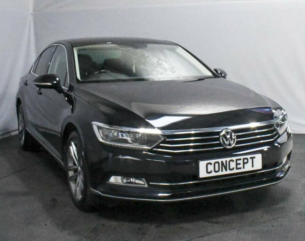 Volkswagen Passat Saloon 1.5 Tsi Evo 150 Gt Black #2