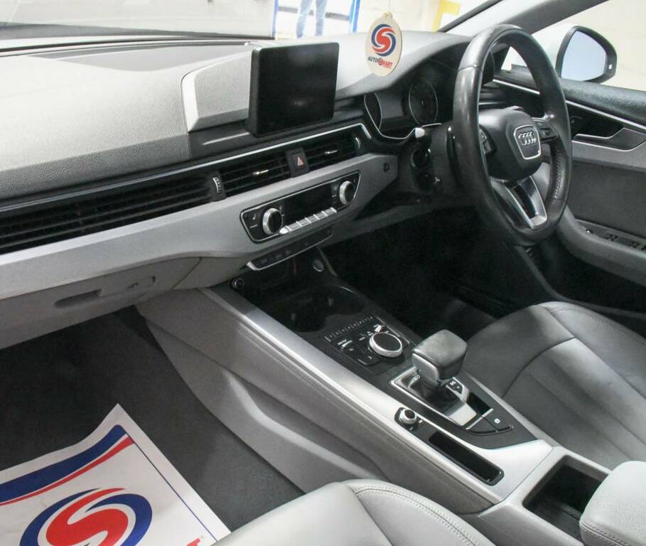 Audi A4 Avant Avant 2.0 Tdi Ultra Se White #3