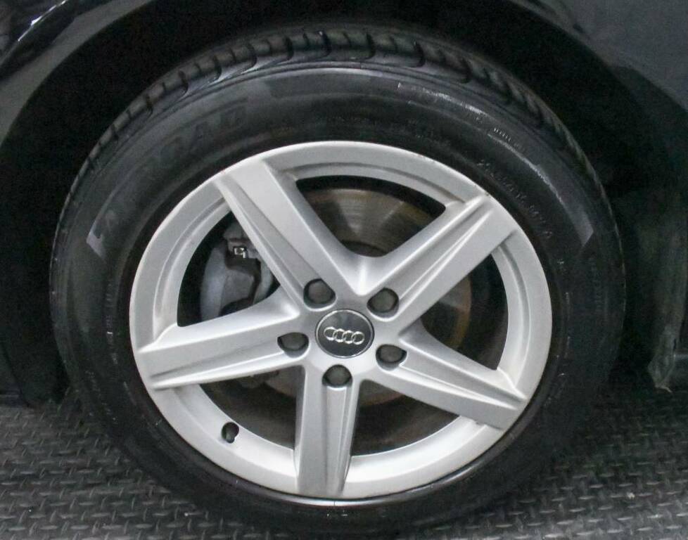Audi A3 Sportback 1.0 Tfsi Se Black #5