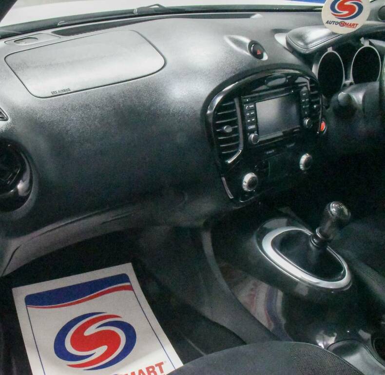 Nissan Juke Hatchback 1.5 Dci N-connecta White #4