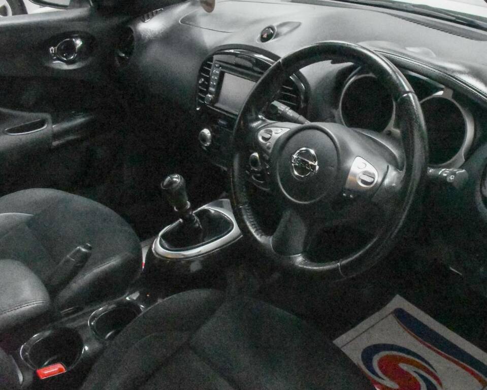 Nissan Juke Hatchback 1.5 Dci N-connecta White #3