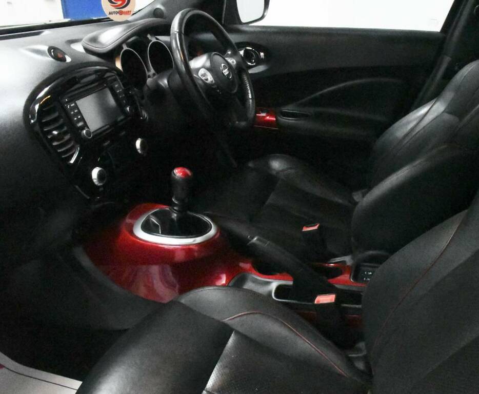 Nissan Juke Hatchback 1.5 Dci Tekna Black #4