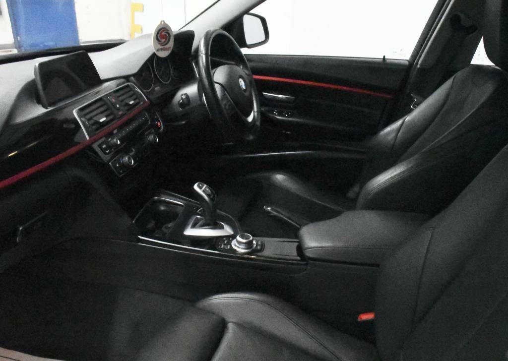 BMW 3 Series Saloon 320D Efficientdynamics Sport Brown #4