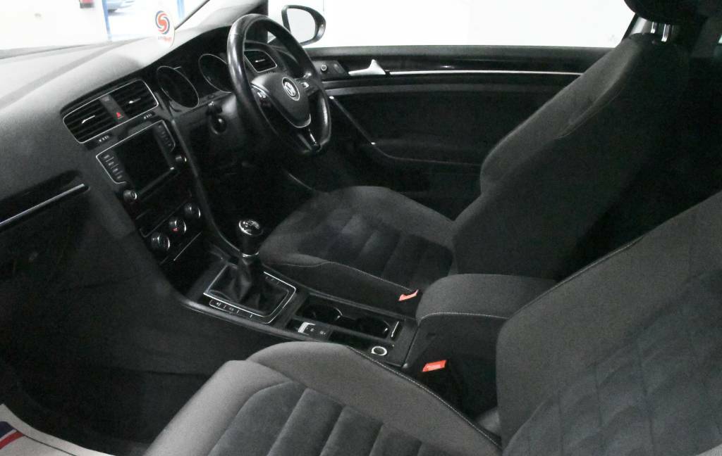 Volkswagen Golf Hatchback 1.4 Tsi 150 Gt White #4