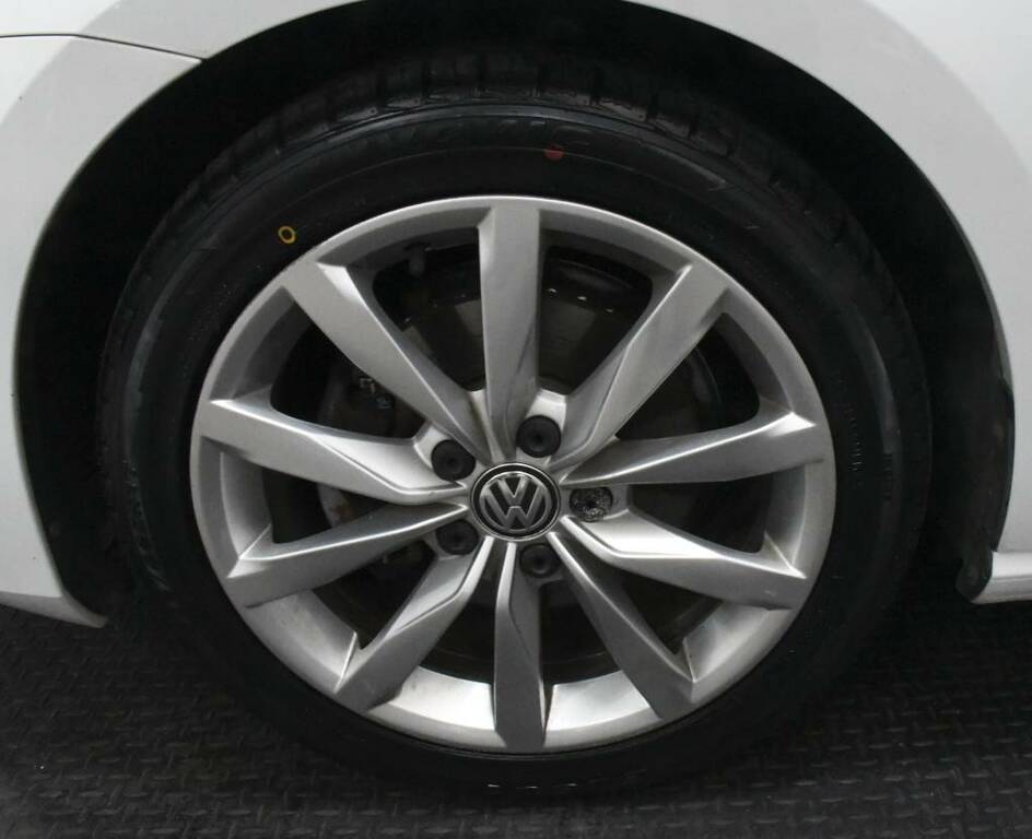 Volkswagen Golf Hatchback 1.4 Tsi 150 Gt White #5