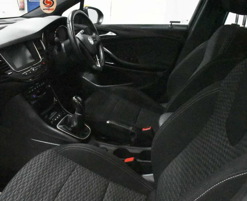 Vauxhall Astra Hatchback 1.4T 16V 150 Sri Vx-line Red #4
