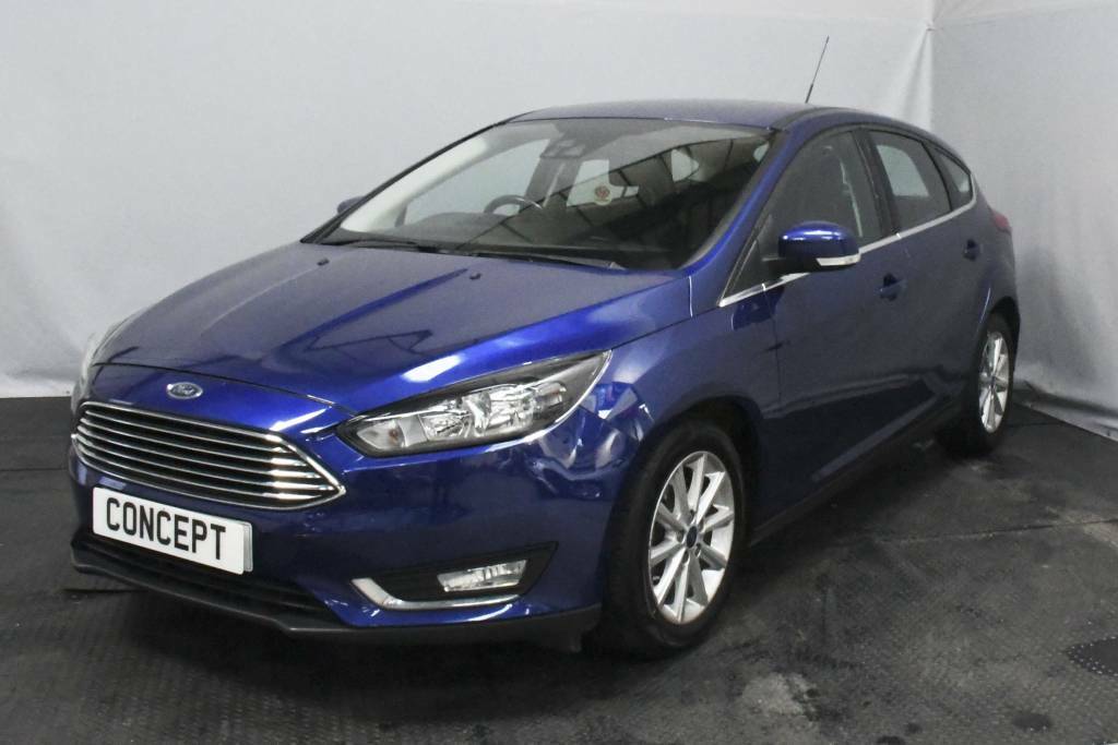 Ford Focus Hatchback 1.5 Tdci 120 Titanium Blue