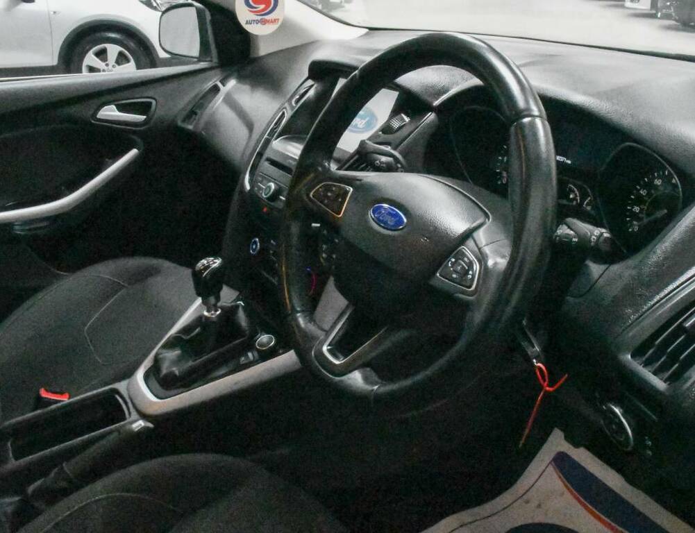 Ford Focus Hatchback 1.5 Tdci 120 Zetec Black #3
