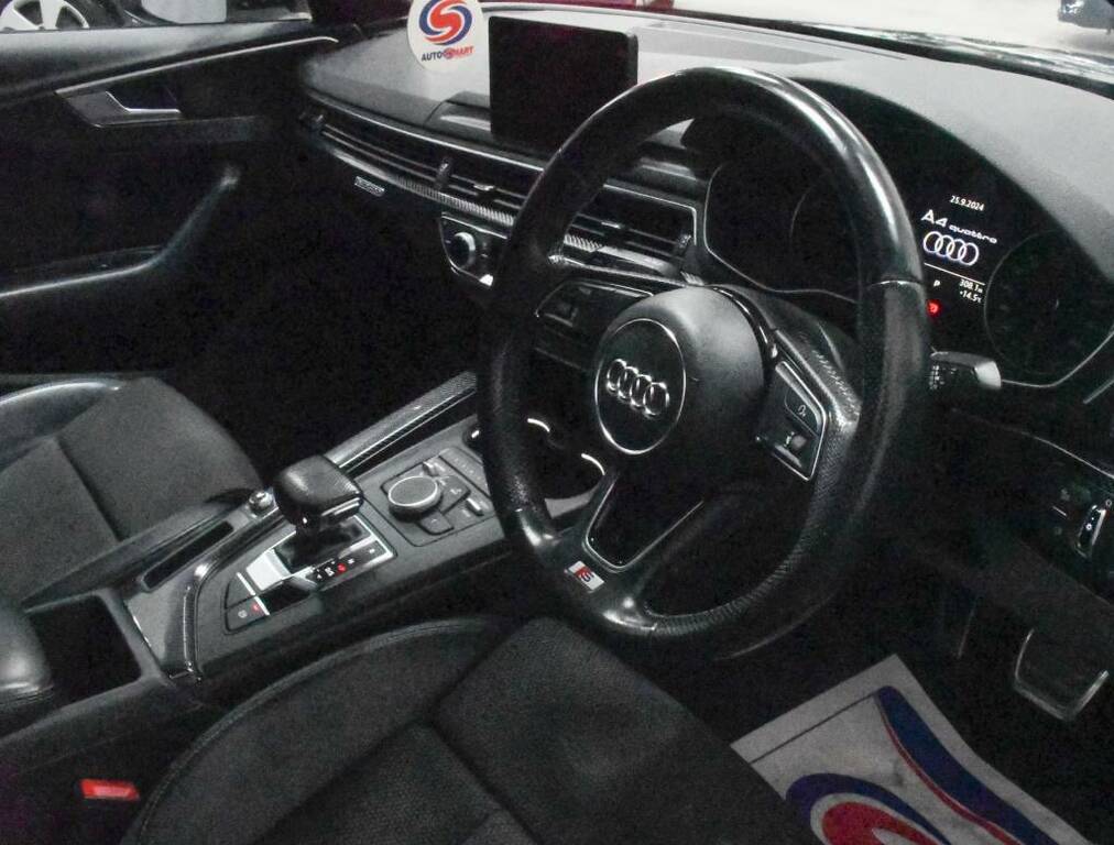 Audi A4 Saloon 2.0 Tdi 190 Quattro S Line Black #3