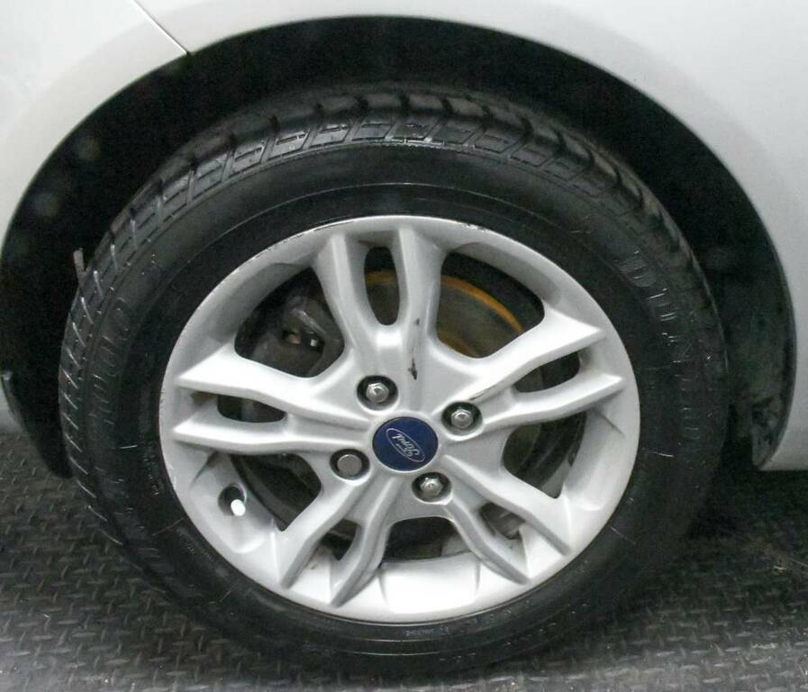 Ford Fiesta Hatchback 1.25 82 Zetec  Silver #5