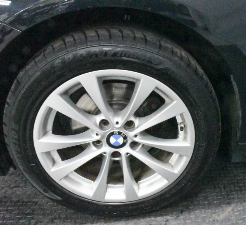 BMW 3 Series Touring 318D Se Black #5