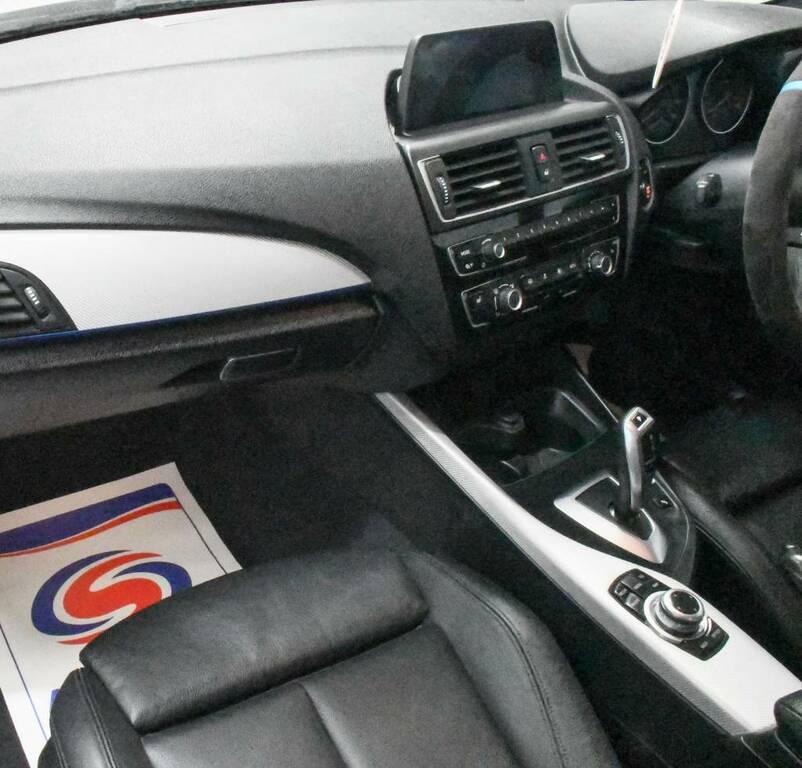 BMW 1 Series Hatchback 118D M Sport Silver #3