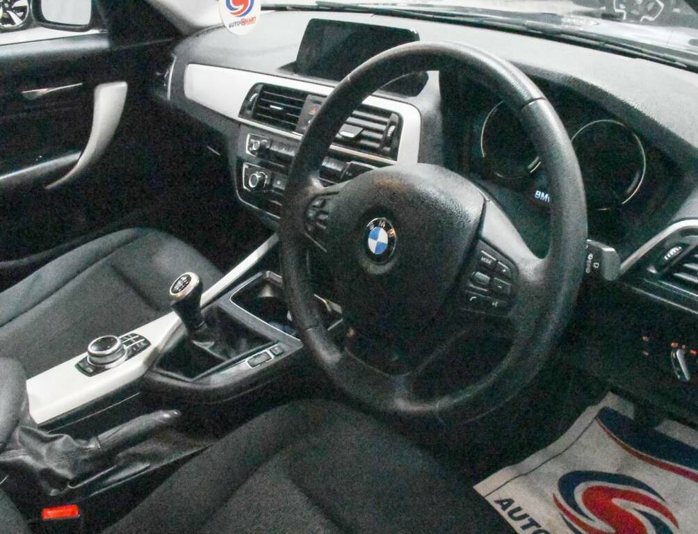 BMW 1 Series Hatchback 116D Se Business Grey #4