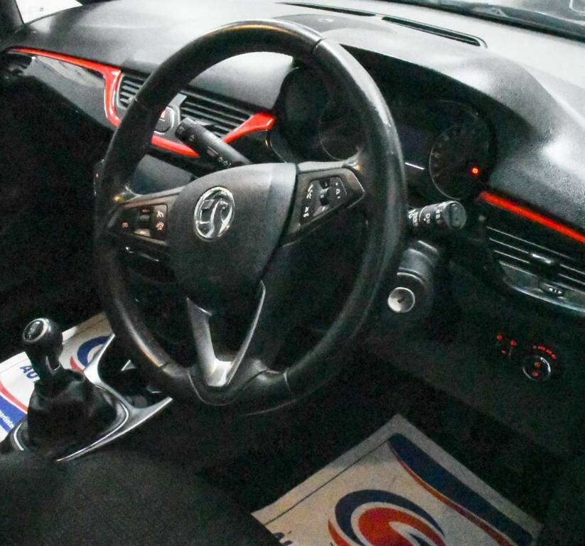 Vauxhall Corsa Hatchback 1.4 Sri Nav Black #3