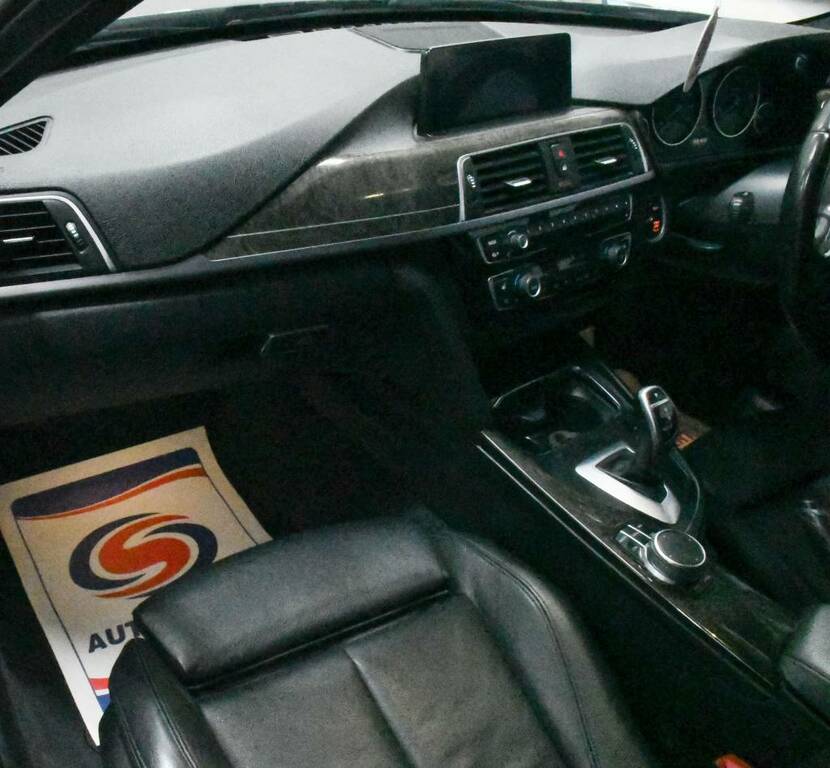 BMW 3 Series Saloon 320D M Sport Grey #3