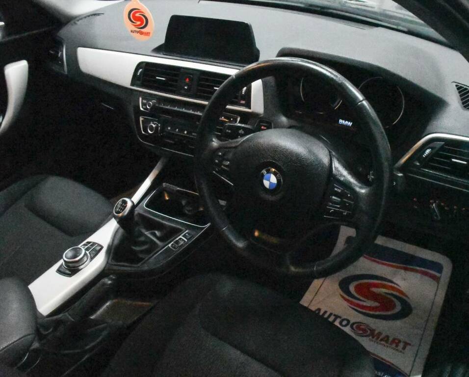 BMW 1 Series Hatchback 116D Se Business Black #4
