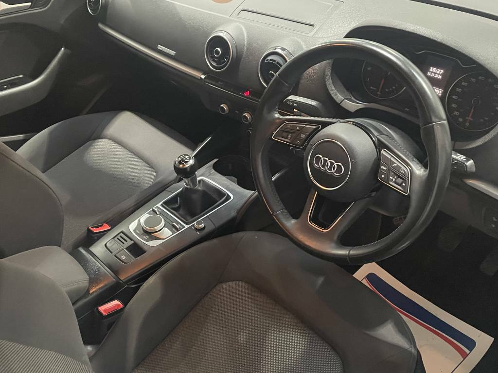 Audi A3 Sportback 1.0 Tfsi Se White #3