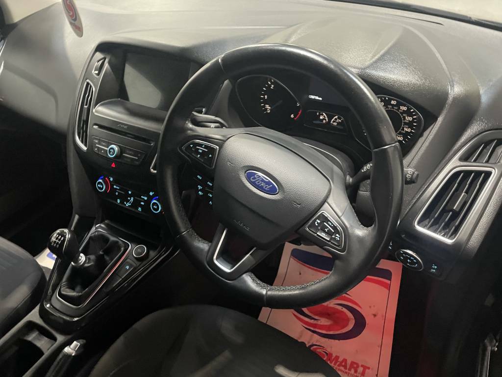 Ford Focus Hatchback 1.5 Tdci 120 Titanium Grey #3