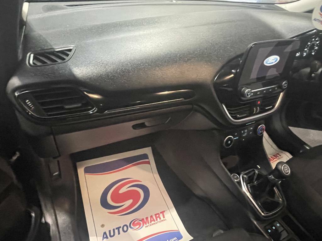 Ford Fiesta Hatchback 1.1 Zetec Grey #4