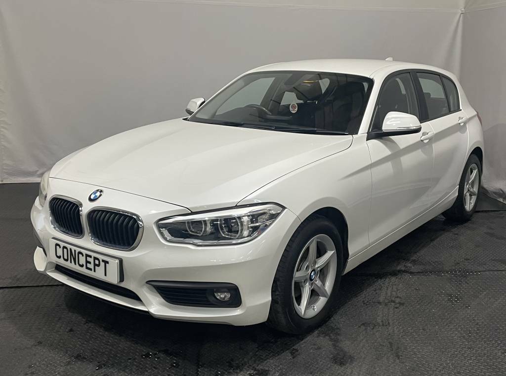 BMW 1 Series Hatchback 116D Se Business White