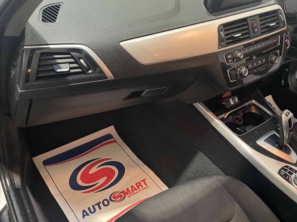 BMW 1 Series Hatchback 116D Se Business White #4