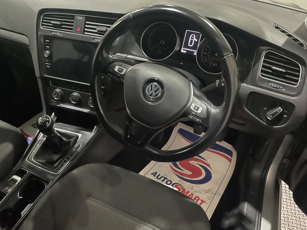 Volkswagen Golf Hatchback 1.0 Tsi 115 Se Nav Silver #2