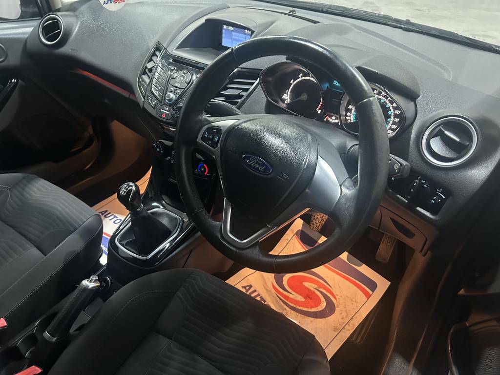 Ford Fiesta Hatchback 1.25 82 Zetec  Grey #3