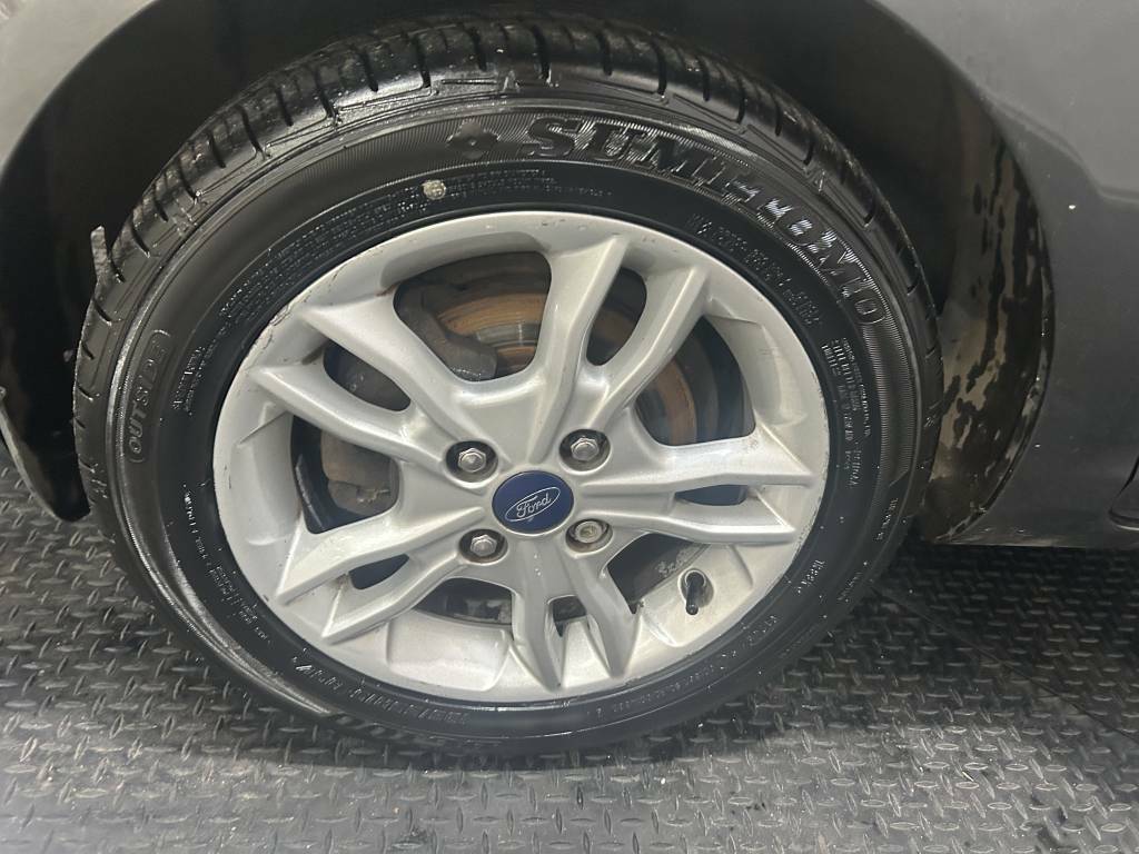 Ford Fiesta Hatchback 1.25 82 Zetec  Grey #5