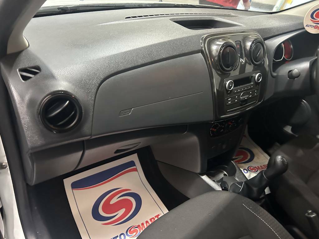 Dacia Sandero Hatchback 1.0 Sce Essential  White #4