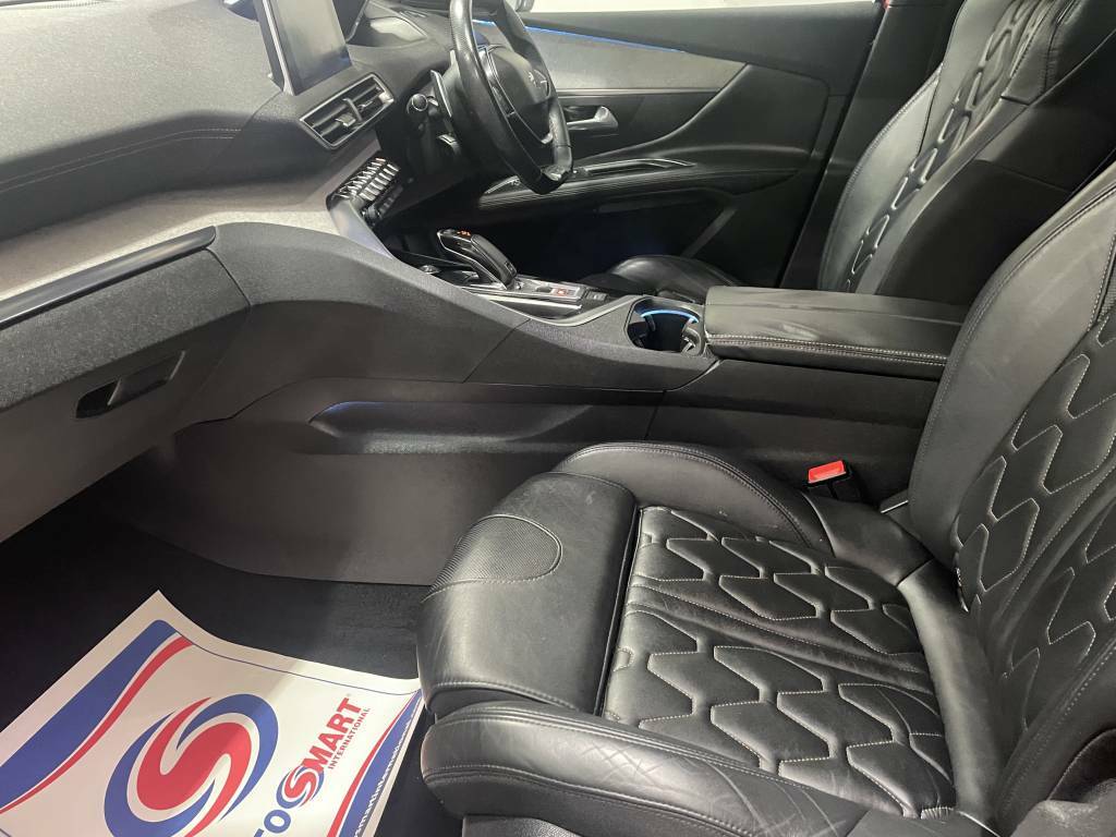 Peugeot 3008 Estate 2.0 Bluehdi 180 Gt  Red #4