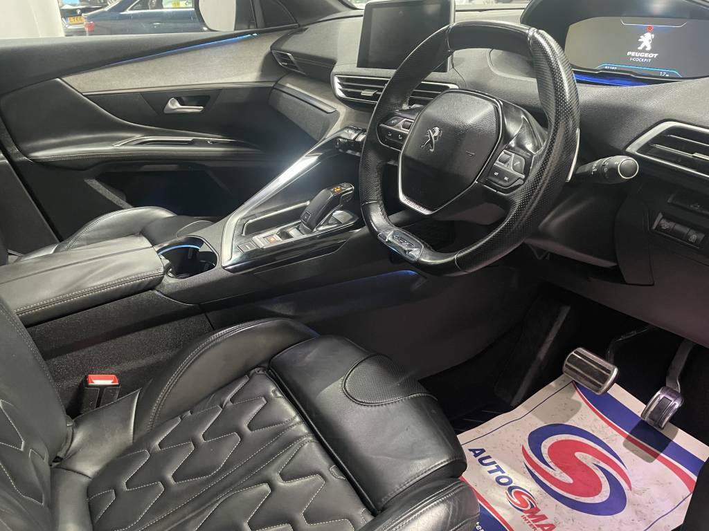 Peugeot 3008 Estate 2.0 Bluehdi 180 Gt  Red #3